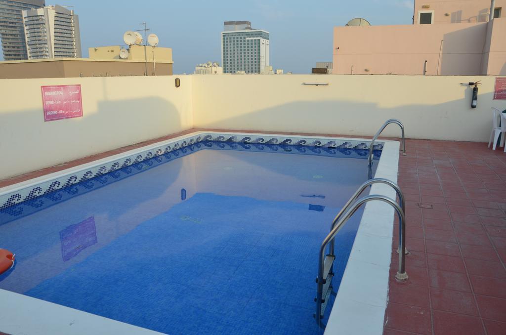 Premiere Hotel Apartments Dubai Exteriör bild